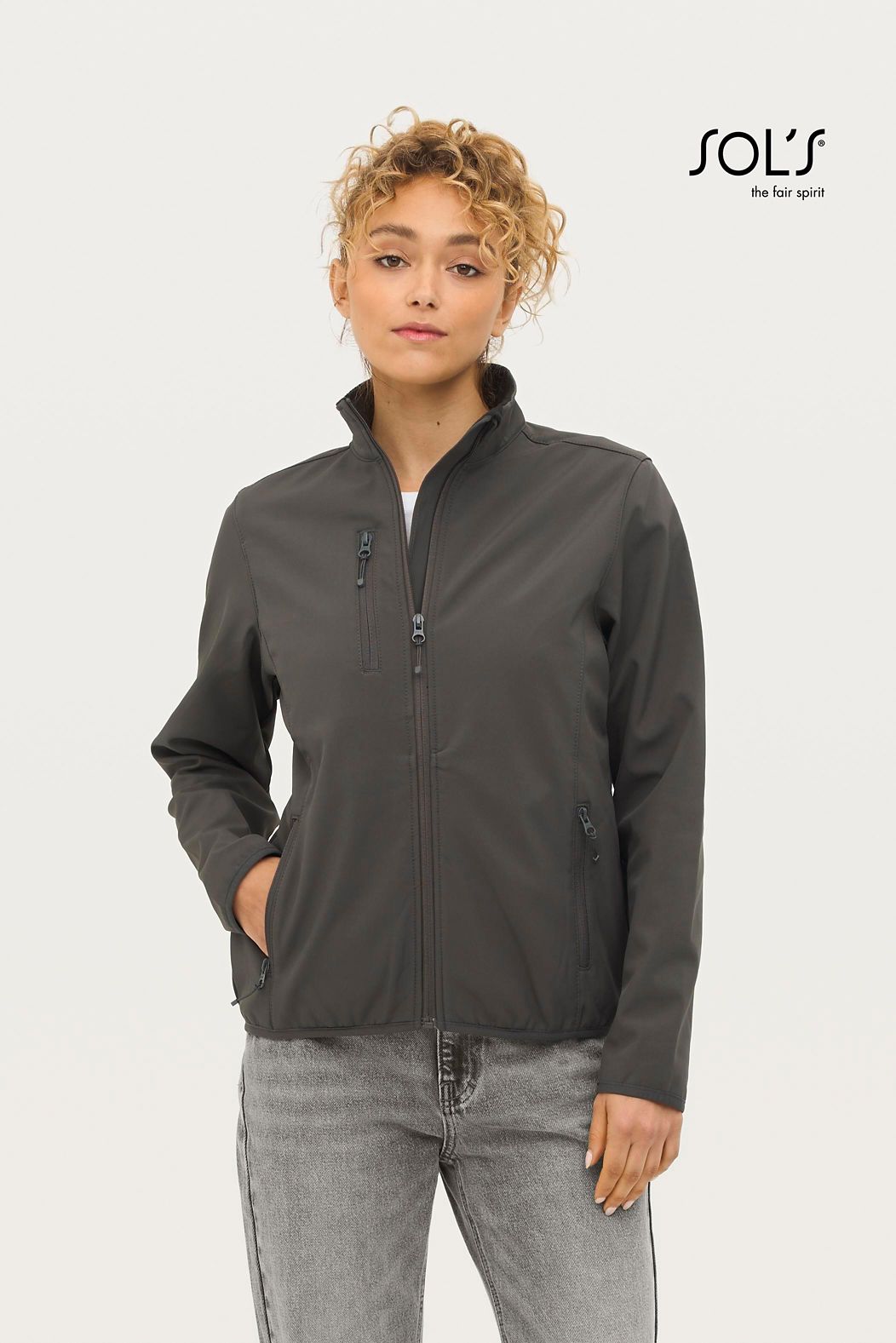 FALCON WOMEN - vue 3